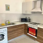 Beautiful & Quiet Two-bedroom With Private Garden Lukomorye C1 Апартаменты Кирения