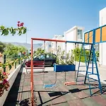 Beautiful & Quiet Two-bedroom With Private Garden Lukomorye C1 *